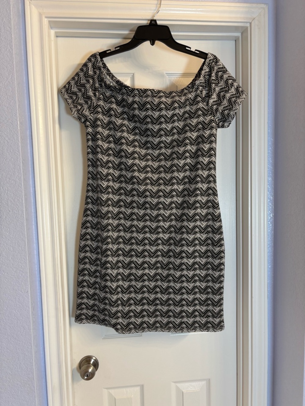 Xhilaration Black & White Zigzag Knit Mini Dress